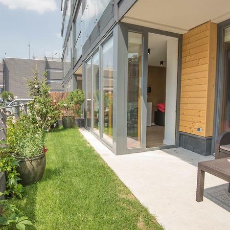 Galaxy Garden Apartment Cracow- Shopping Mall 1Min, Underground Parking, Family Friendly, City Center Cracovia Exterior foto