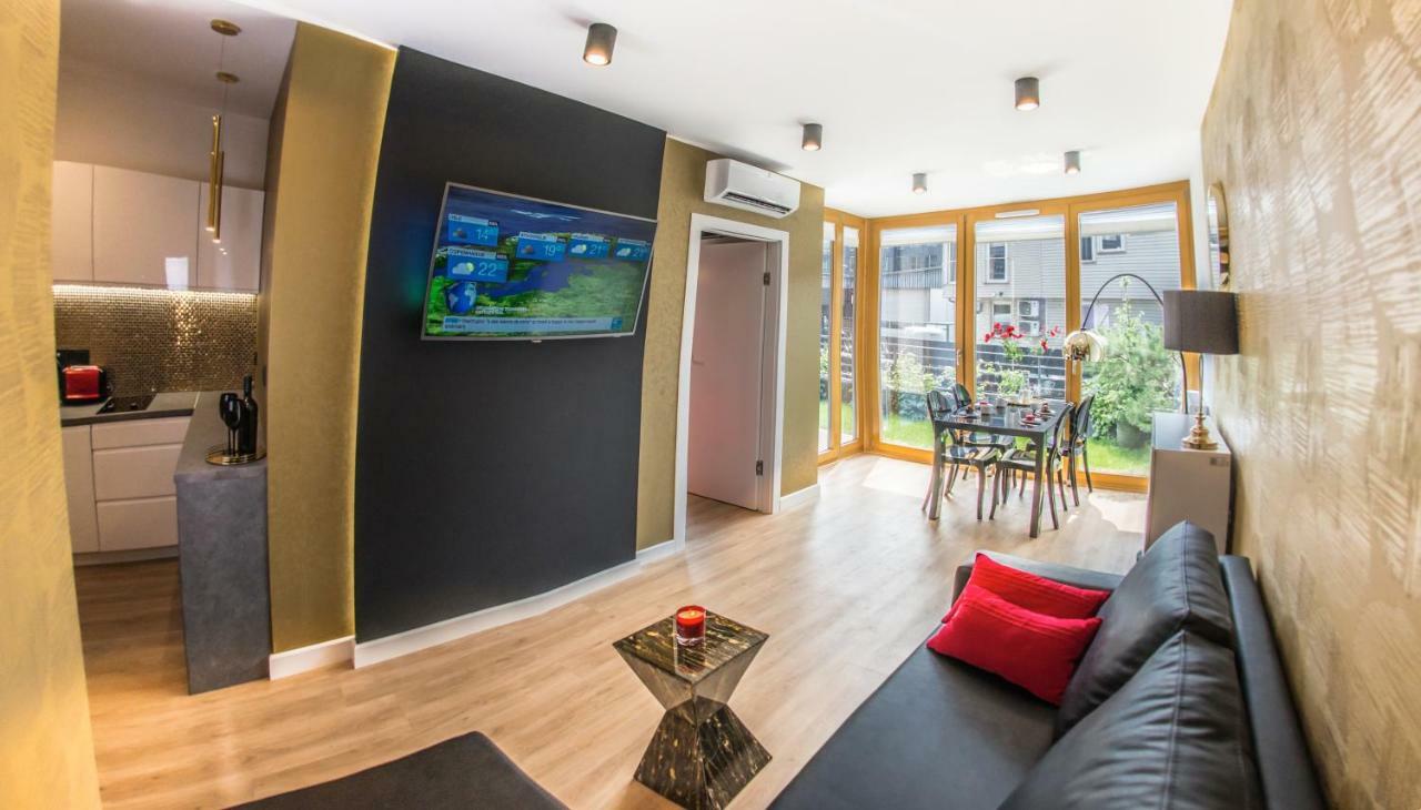 Galaxy Garden Apartment Cracow- Shopping Mall 1Min, Underground Parking, Family Friendly, City Center Cracovia Exterior foto