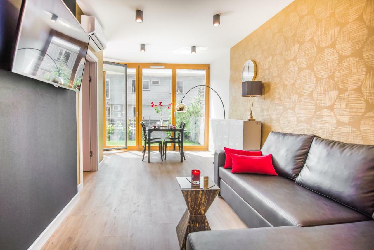 Galaxy Garden Apartment Cracow- Shopping Mall 1Min, Underground Parking, Family Friendly, City Center Cracovia Exterior foto